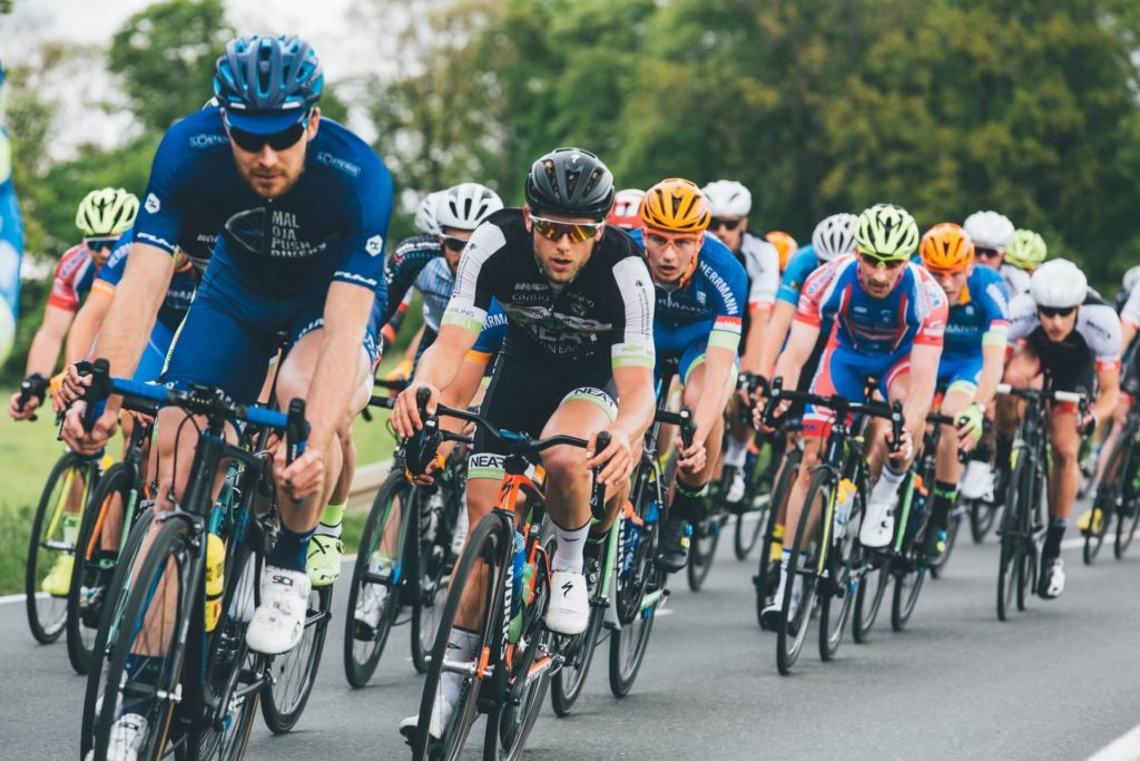 divi-gallery-group-of-cyclist